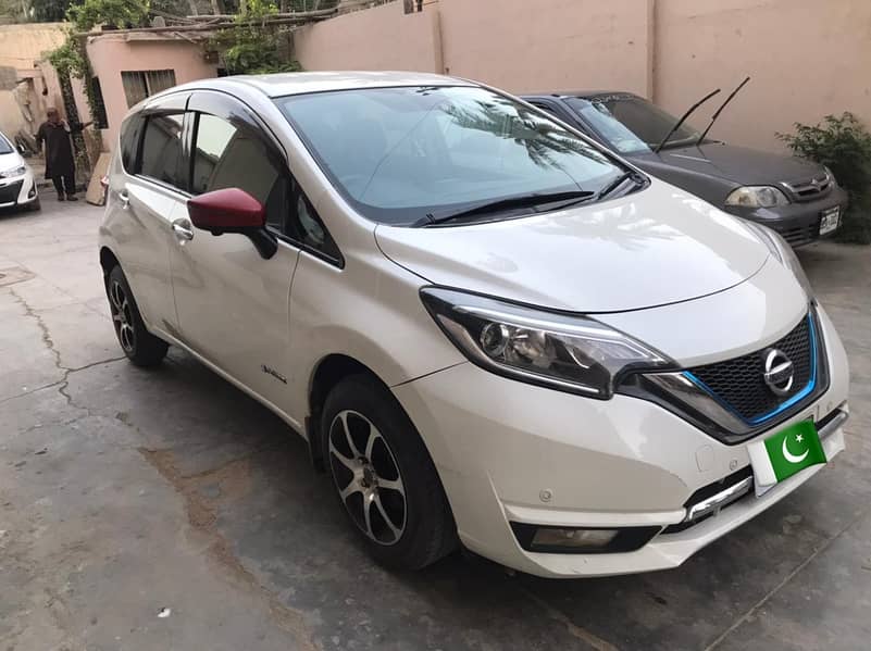 Nissan Note E Power 2017 1