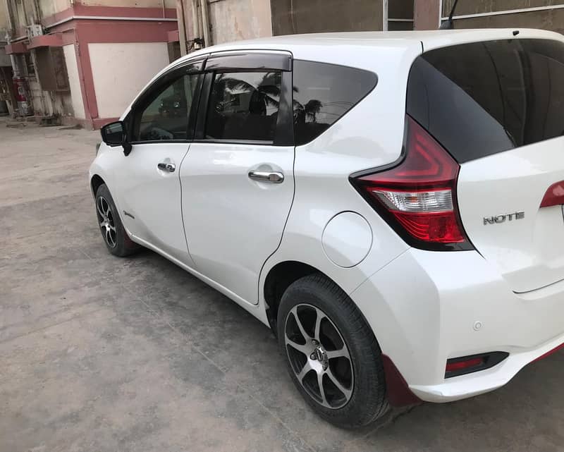 Nissan Note E Power 2017 5