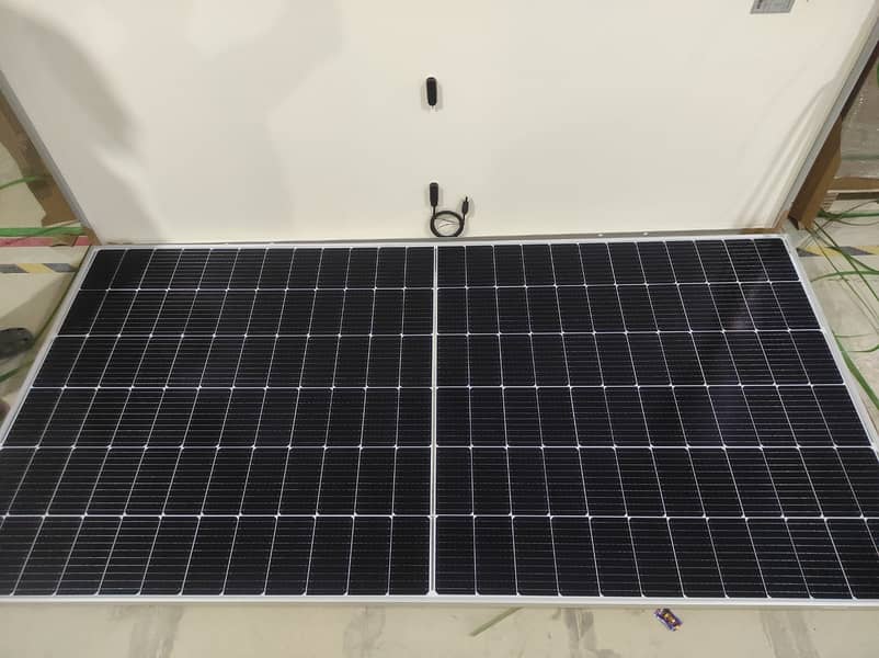 Canadian Solar Plate N-Type 575w Available and Phono Solar P-Type 550 7