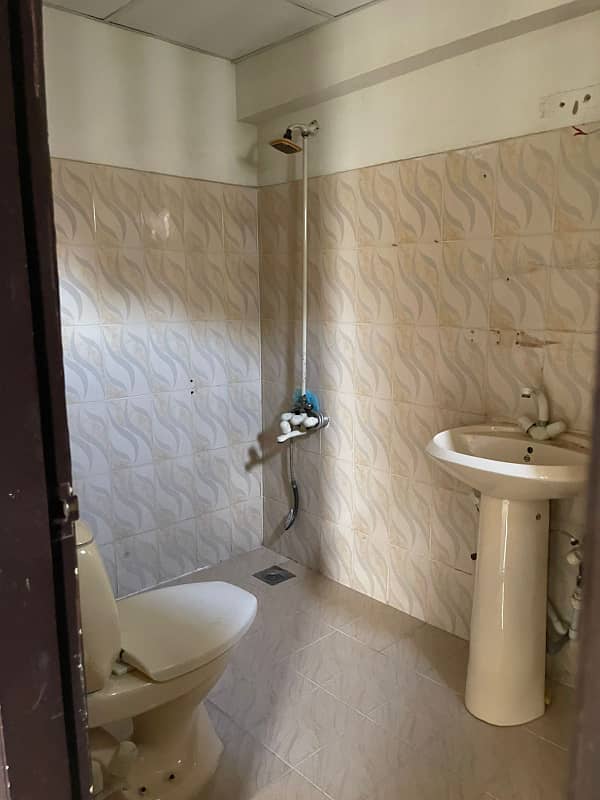 4 BED DD SERVANT ROOM FLAT AVAILABLE FOR RENT 2