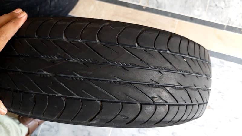 Used Tyres Dunlop 175 65 R14 - Urgent Sale (Rs 20000) 4