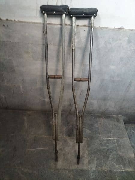 crutch Aluminum baisakhi pair Use Price 0