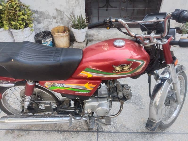 Road Prince 70cc bike Good Condition call at 0 3 3 5 4 0 2 6 2 4 4 0