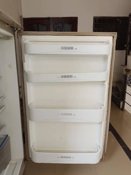 Dawlance fridge for sale 4