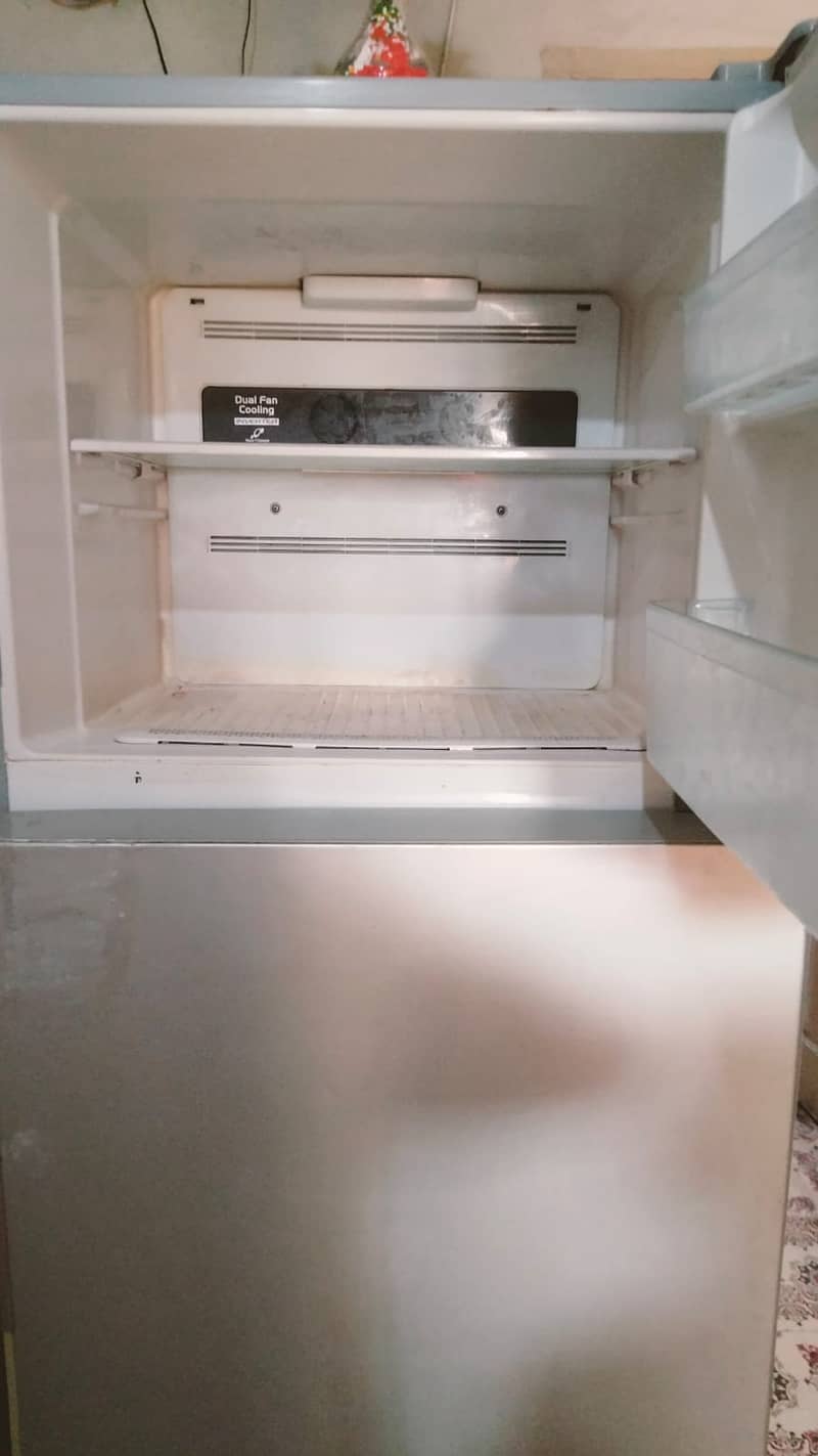 Hitachi fridge for sale 7