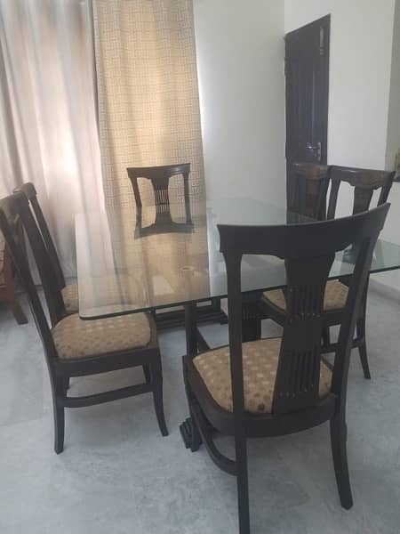 Dinning table with 6 chairs 0