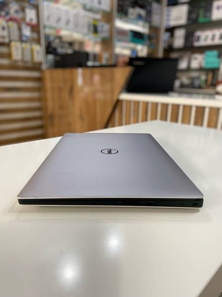 Dell XPS i7-6th Gen  16gb Ram  512gb SSd GTX 960 2GB 5