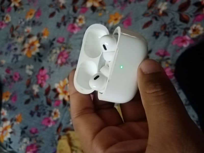 apple airpods pro 2nd generation type c made in usa 1