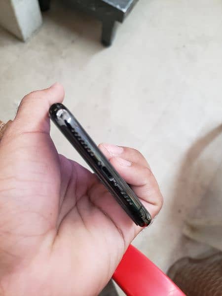 iphone 11pro max approved256gb 3