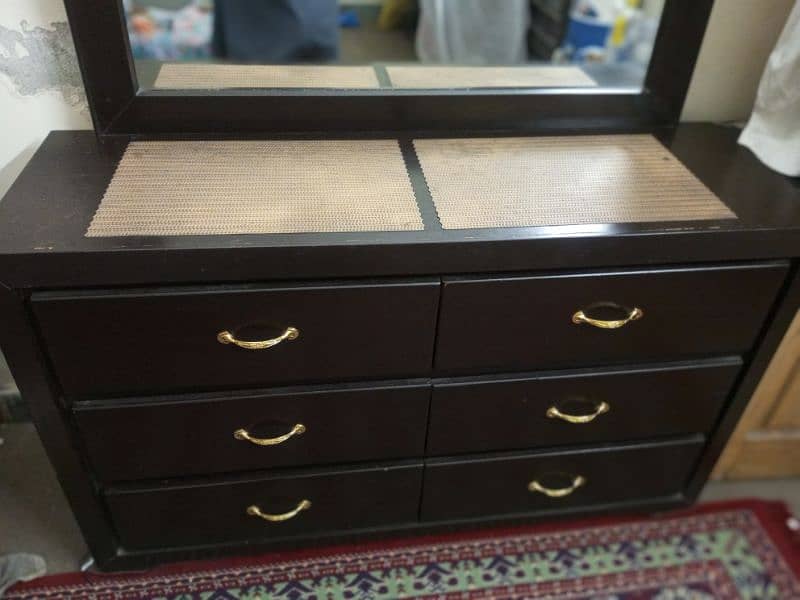 Dressing Table Singar table for sale 1