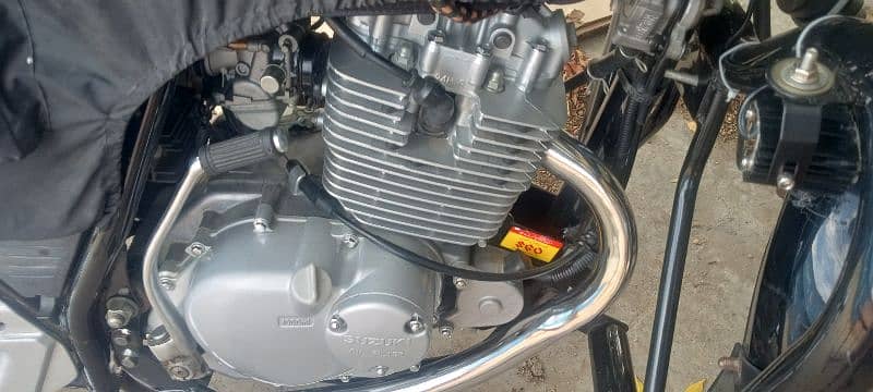 Suzuki gs150 mint condition slideli use look like new 2