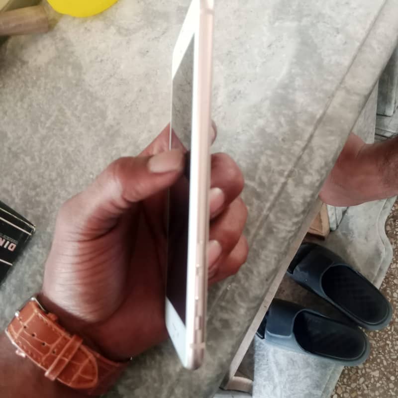 I phone 8plus good condition one hand used 64gb 7