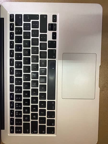 Macbook Air 13 ,13’ 256ssd beautiful slim 5