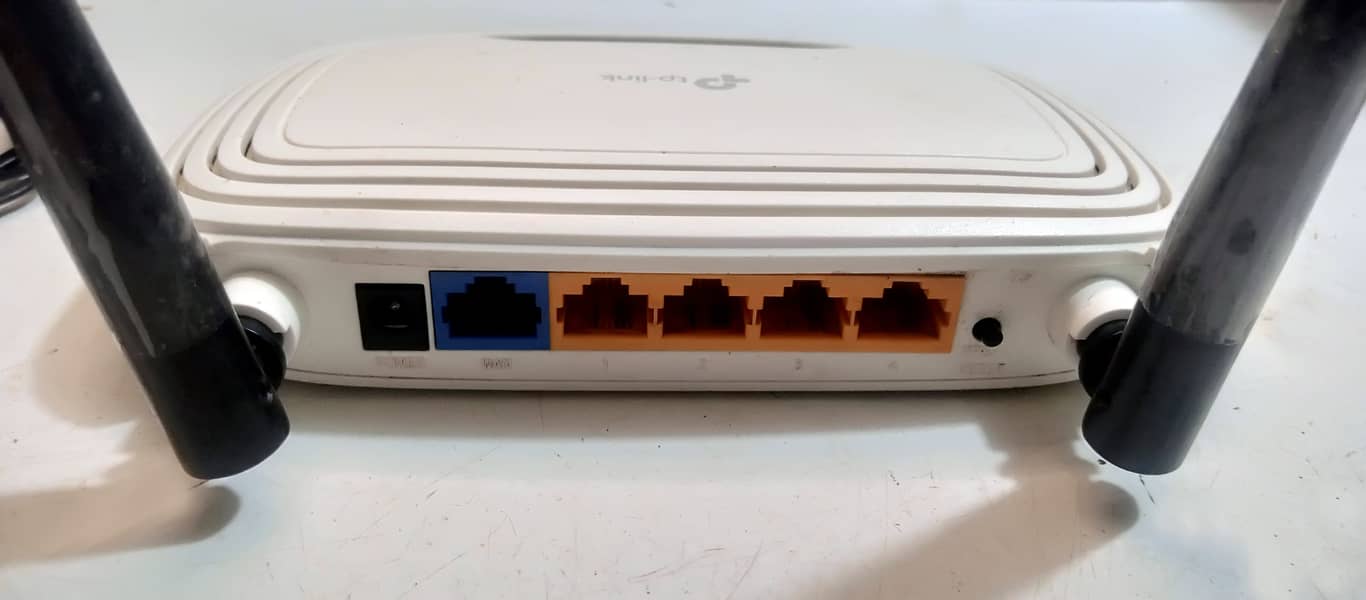 Tplink 841 Double anteena 300mbps wifi router 1