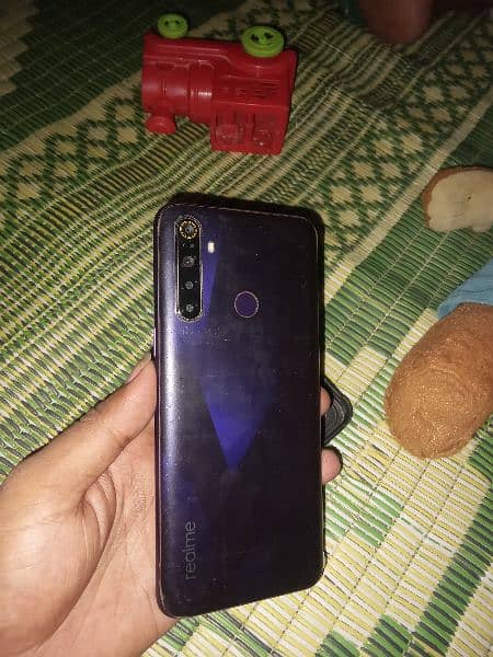 realme 5 4/64 original phone ha with box 6