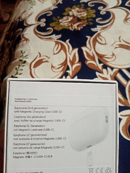 apple airpods pro 2nd generation type c made in usa 8