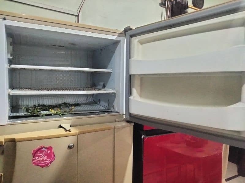 Excellent condition ! powerful freezer for sale -suberb performance 3