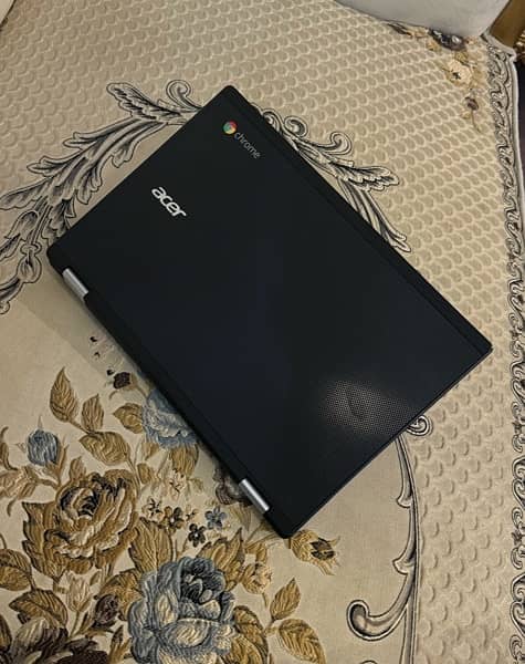 Acer R11 Chromebook Touchscreen 360x rotatable Playstore supported 1