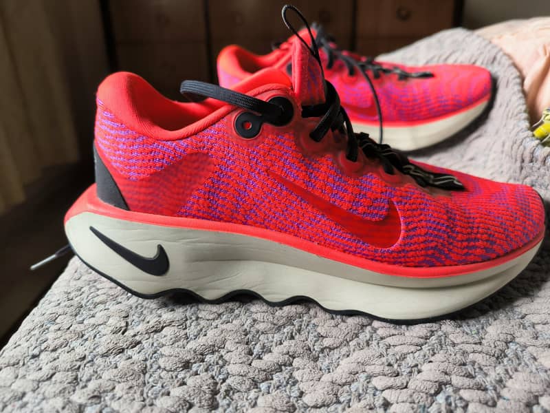 Nike motiva women walking/running shoes 2