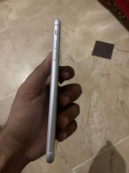 iPhone 8 Plus 64 GB PTA Approved 3