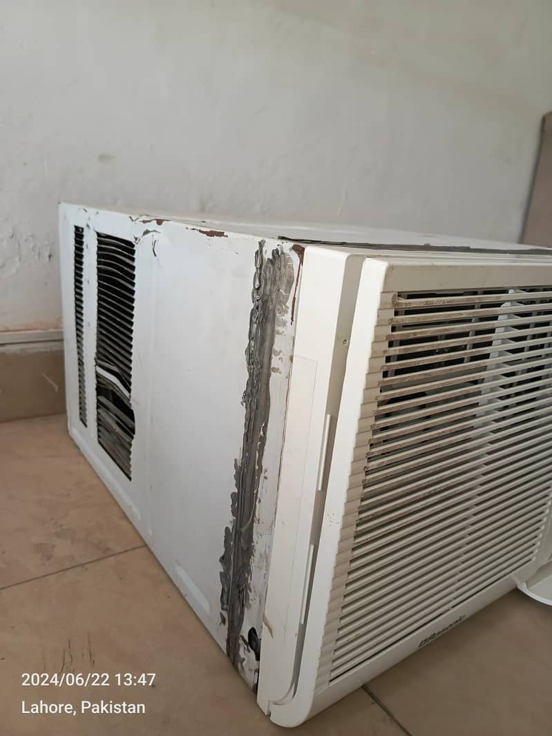 Window Ac 0.75 ton  (0306=4462/443)  master piece 3