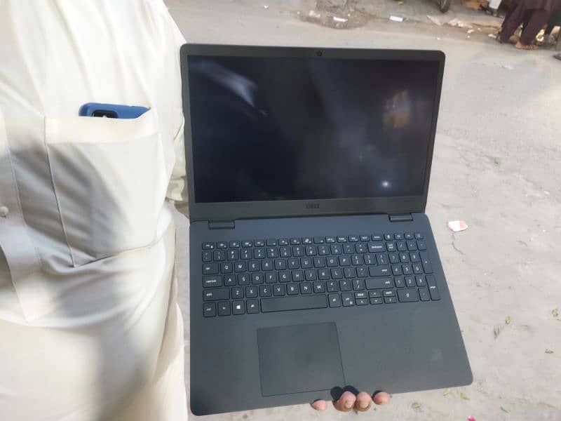 Dell inspiron 3501 2