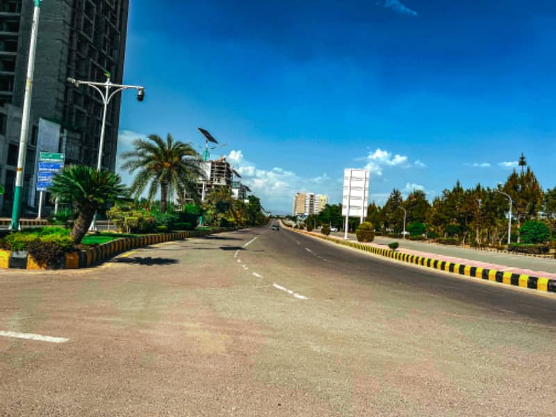 7 Marla plot for sale at prime location in gulberg greens Islamabad 5