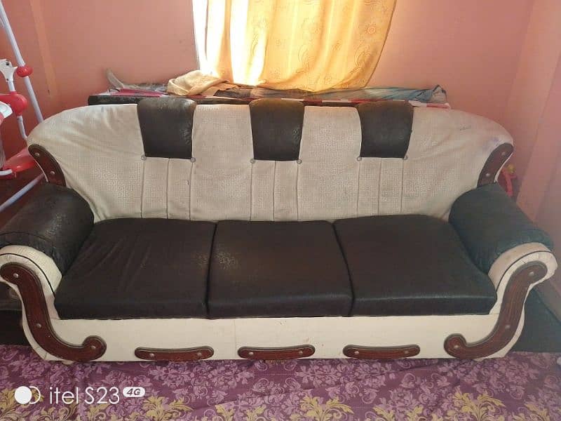 Urgent Sell 7 Seater Sofa Sets 0