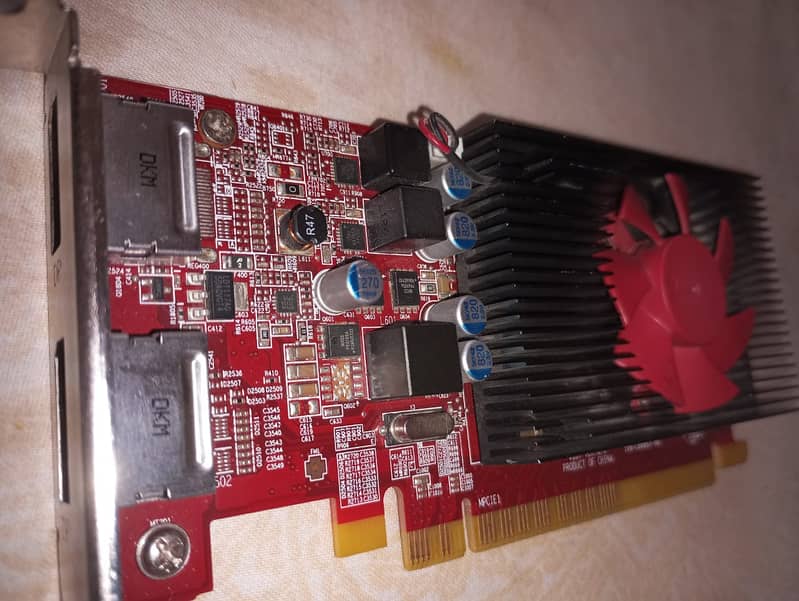 AMD R7 430 graphics card with dp to vga connector 5