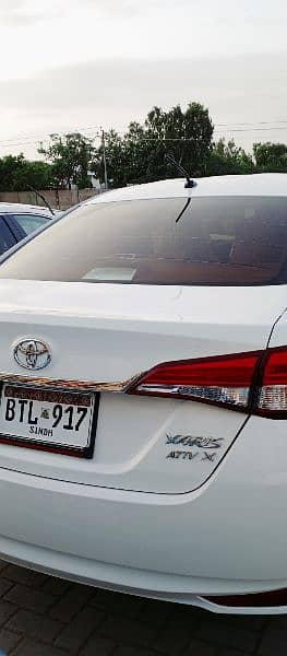 Toyota Yaris 2020 reg 2021 b2b genuine 9