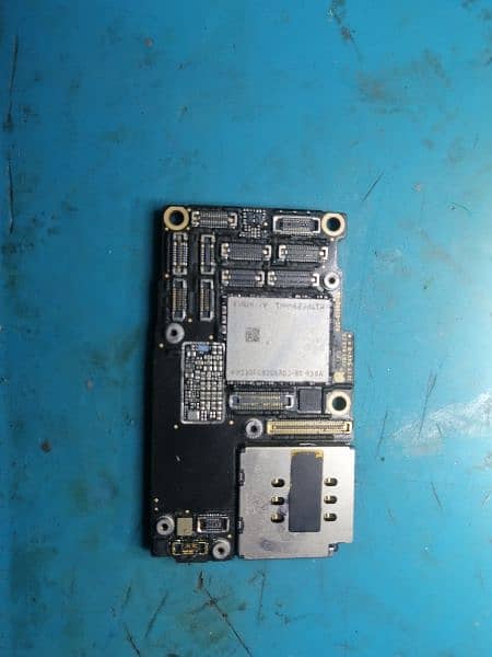 iphone 11 pro dead  motherboard for sale 0