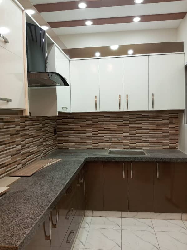 2 BED DD BRAND NEW FLAT FOR SALE IN GULSHAN-E-IQBAL 13 D/3 20