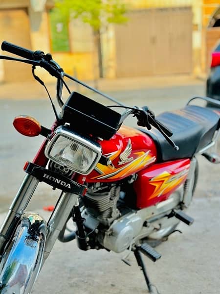 HONDA 125  2021 MODEL 3