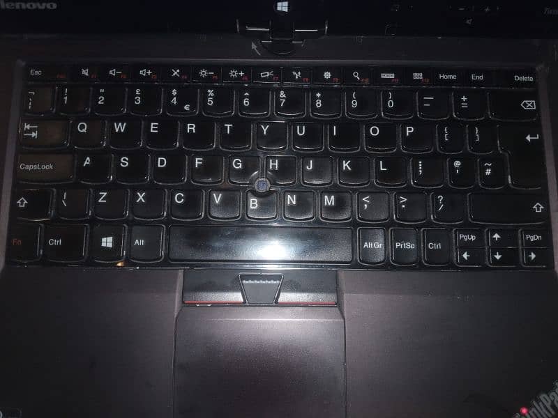 Lenovo Thinkpad,core i3,5th generation,4gb ram,320 gb hard disk(hdd) 2