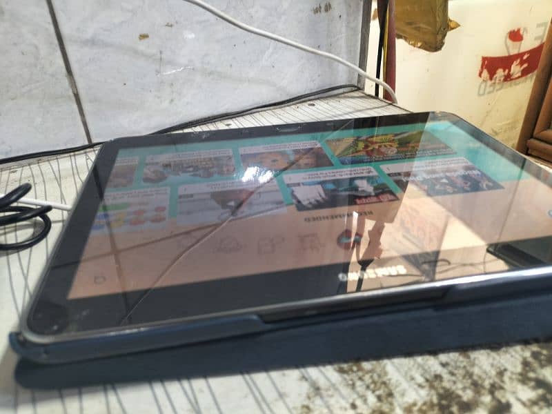 Samsung Tab 4 2/16 with box 1