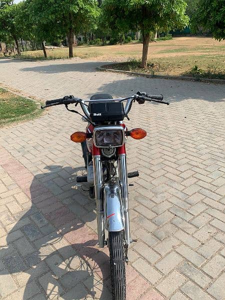 Honda C G 125 just 6000 Km driven condition like new no fault 2