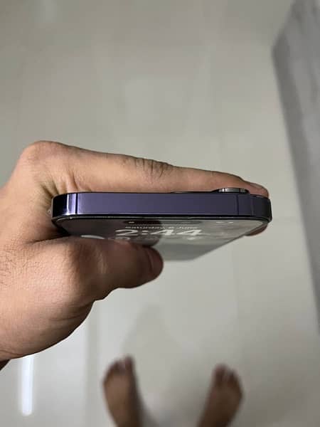 Iphone 14 pro max Derp purple 3