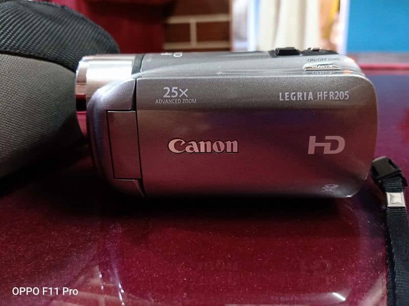 Canon Camcorder Camera (Legria HFR205) 7