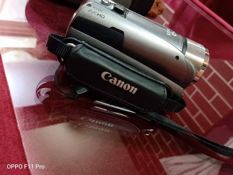 Canon Camcorder Camera (Legria HFR205) 10
