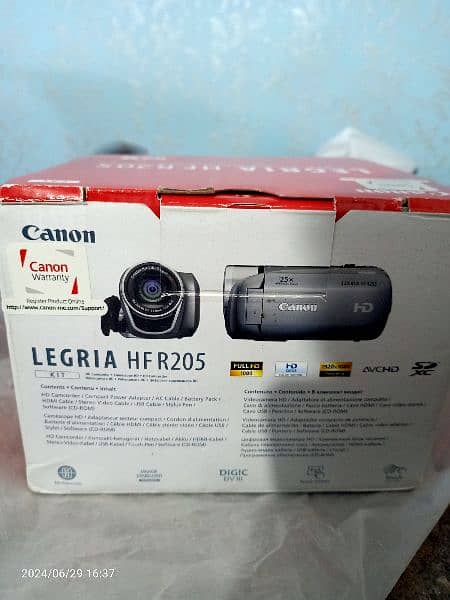 Canon Camcorder Camera (Legria HFR205) 12