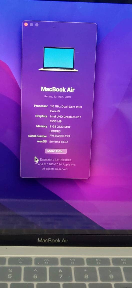 Macbook air 2019, 8gb/256gb, 10/10, with fast charger 6