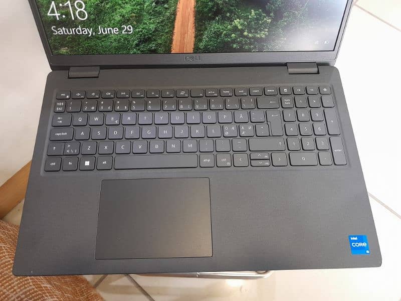 Dell latitude 3520 Core i5 11th Generation 8/256 1