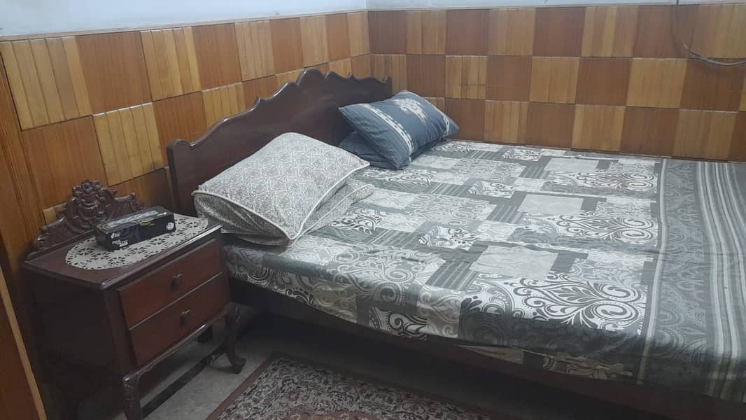 Solid Wood Bed with 2 Side Tables 1