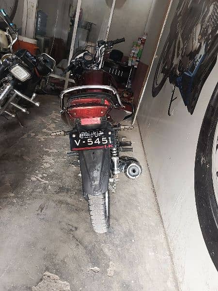 Yamaha ybr125 2015 model . copy file available. . bio is not available 3