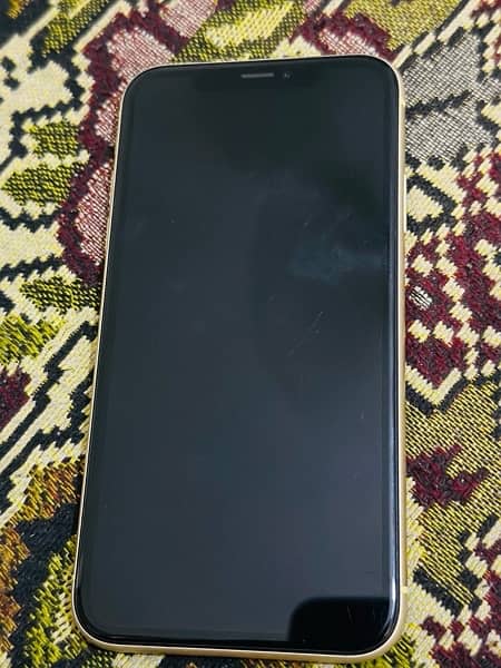 iphone XR (45000) 2