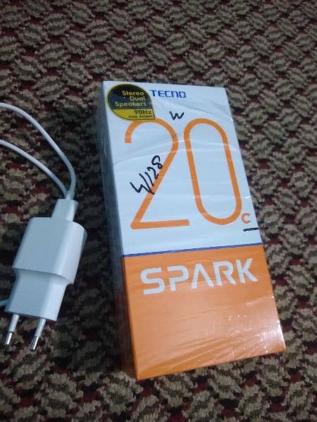 Tecno spark 20c 4+4gb 128gb 2 days use 4