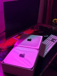 Apple Mac Mini M2 8/256 with HP monitor other Accessories