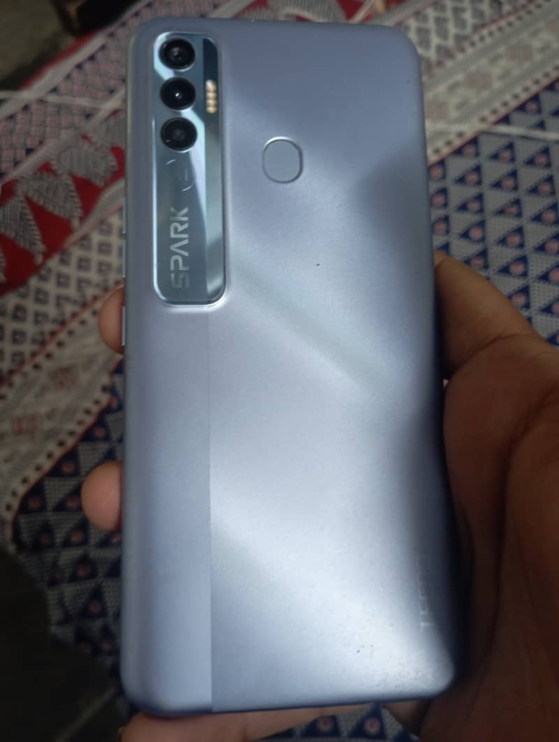 Tecno Spark 7 Pro 4/64 GB 90hz 0