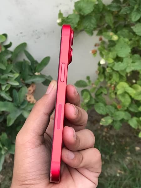 iphone 14 jv 128 gb red color in apple warranty 4
