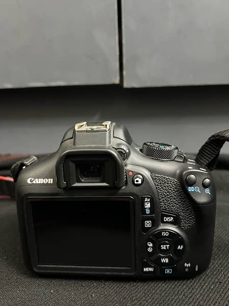 canon 1300D 0